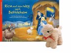 Rica auf dem Weg nach Bethlehem mit Stoffschaf Rica auf dem Weg nach Bethlehem mit Stoffschaf