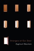 Strangers at Our Door (eBook, ePUB)