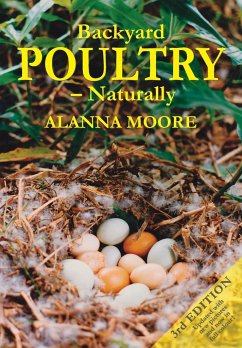 Backyard Poultry - Naturally - Moore, Alanna