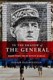 In the Shadow of the General (eBook, ePUB)
