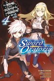 Is It Wrong to Try to Pick Up Girls in a Dungeon? on the Side: Sword Oratoria, Vol. 4