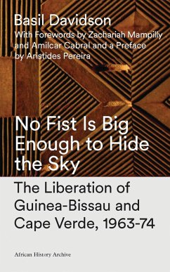 No Fist Is Big Enough to Hide the Sky (eBook, ePUB) - Davidson, Basil