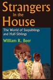 Strangers in the House (eBook, ePUB) Strangers in the House (eBook, ePUB)