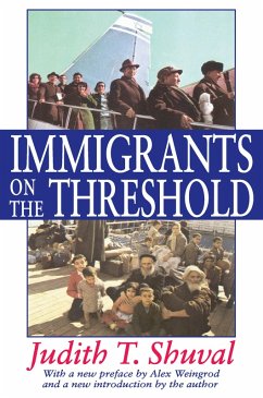 Cover Immigrants on the Threshold (eBook, ePUB)