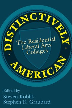 Cover Distinctively American (eBook, ePUB)