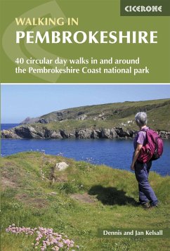 Walking in Pembrokeshire - Kelsall, Dennis; Kelsall, Jan