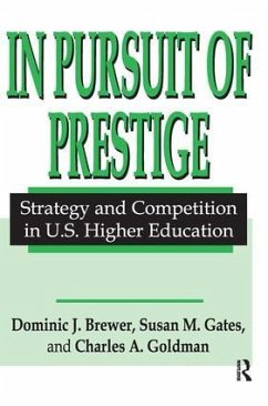 In Pursuit of Prestige - Robbins, Thomas; Goldman, Charles