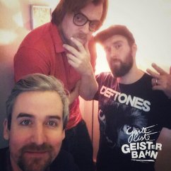 Cover Gästeliste Geisterbahn, Folge 61: Johnny, der Feuerwehrtrottel (MP3-Download)