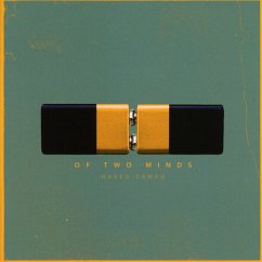 Of Two Minds - Naked Cameo