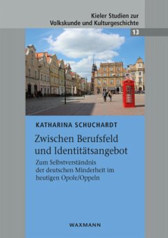 Zwischen Berufsfeld und Identitätsangebot - Schuchardt, Katharina