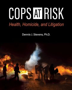 Cops at Risk - Stevens, Dennis J.