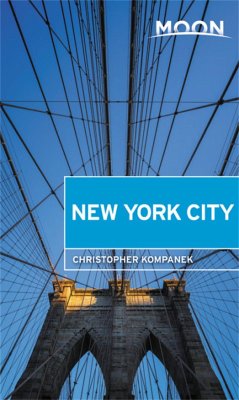 Moon New York City - Kompanek, Christopher