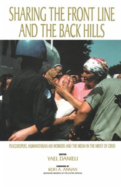 Sharing the Front Line and the Back Hills (eBook, PDF) - Danieli, Yael