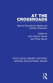 At the Crossroads (eBook, ePUB)