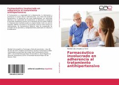 Farmacéutico involucrado en adherencia al tratamiento antihipertensivo