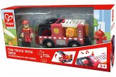 Hape E3737 - Feuerwehrauto mit Sirene, Spielfigur &-Fahrzeug, Licht und Sound