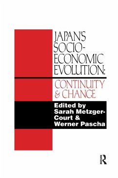 Japan's Socio-Economic Evolution - Metzger-Court, Sarah; Pascha, Werner