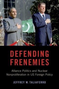 Defending Frenemies (eBook, PDF) - Taliaferro, Jeffrey W.