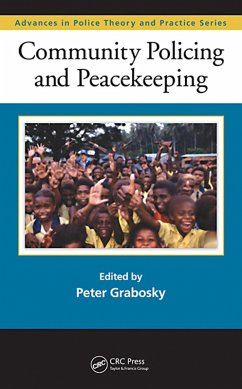 Cover Community Policing and Peacekeeping (eBook, PDF)