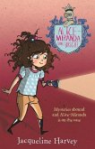 Alice-Miranda Shines Bright: Volume 8