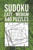 SUDOKU easy - medium 440 Puzzles: For Beginner And Novice Solvers Entertaining Game To Keep Your Brain Active
