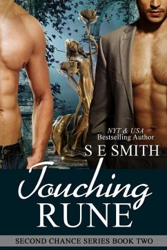 Touching Rune: Fantasy Romance - Smith, S. E.