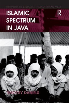 Islamic Spectrum in Java - Daniels, Timothy