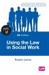 Using the Law in Social Work - Bild 1