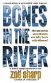 Bones in the River: CSI Grace McColl & Detective Nick Weston Lakes crime thriller Book 2 LARGE PRINT