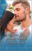 A Stolen Kiss with the Midwife (eBook, ePUB)