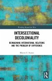 Intersectional Decoloniality