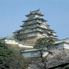 Himeji Castle - Schaarschmidt-Richter, Irmtraud