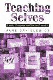 Teaching Selves (eBook, PDF)