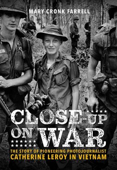 Close-Up on War - Farrell, Mary