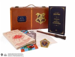 Harry Potter: Hogwarts Trunk Collectible Set - Lemke, Donald