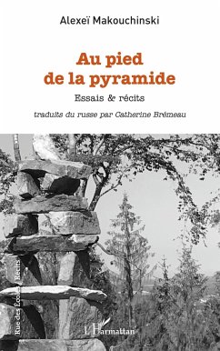 Cover Au pied de la pyramide