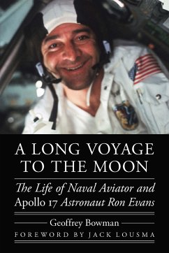 A Long Voyage to the Moon - Bowman, Geoffrey