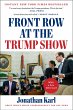Front Row at the Trump Show - Bild 1