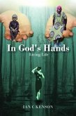 In God's Hands (eBook, ePUB)