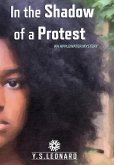 In the Shadow of a Protest (An Applewater Mystery, #1) (eBook, ePUB)