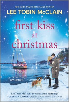 First Kiss at Christmas: A Holiday Romance Novel - McClain, Lee Tobin
