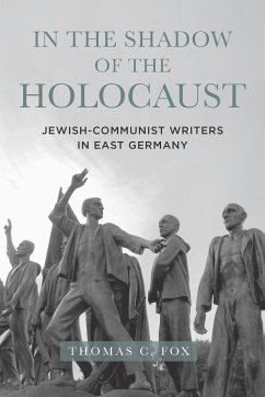 In the Shadow of the Holocaust - Fox, Thomas C. (Royalty Account)