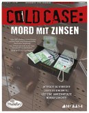 ThinkFun - 76486 - Cold Case: Mord mit Zinsen. Der Krimi im eigenen Heim. Wer findet den Mörder? Ein Rätsel-Spiel für Einen oder in der Gruppe ab 14 Jahren