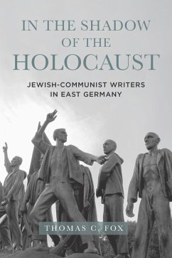 In the Shadow of the Holocaust (eBook, ePUB) - Fox, Thomas C.