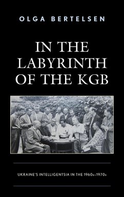 In the Labyrinth of the KGB - Bertelsen, Olga
