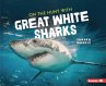 On the Hunt with Great White Sharks - Bild 1