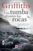 Una tumba entre las rocas Una tumba entre las rocas