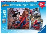 Ravensburger Kinderpuzzle 08025 - Spider-Man beschützt die Stadt - 3x49 Teile Spider-Man Puzzle für Kinder ab 5 Jahren