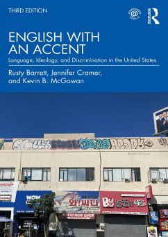 English with an Accent (eBook, ePUB) - Barrett, Rusty; Cramer, Jennifer; McGowan, Kevin B.