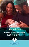 Christmas Miracle On Their Doorstep (Carey Cove Midwives, Book 3) (Mills & Boon Medical) (eBook, ePUB)